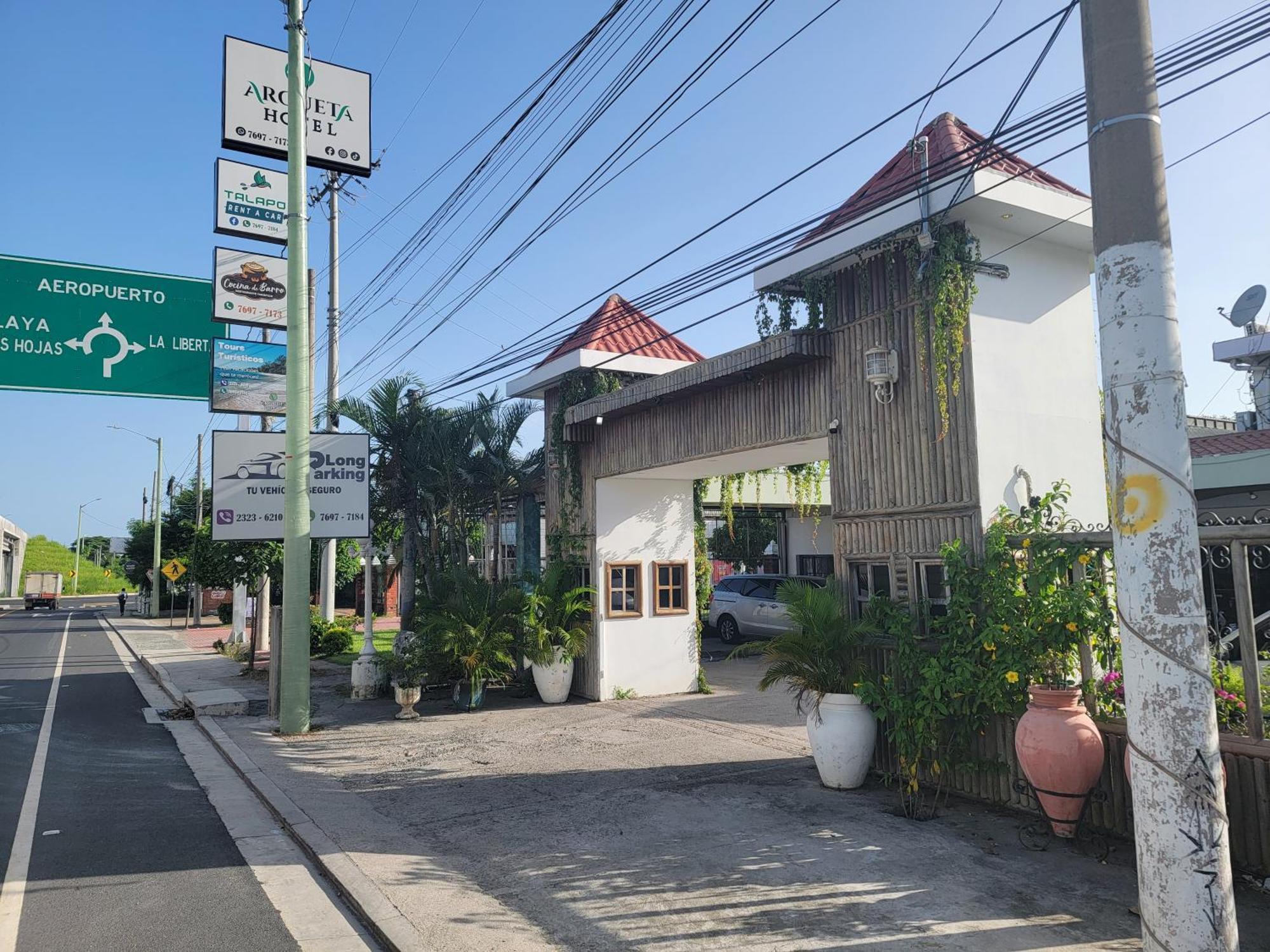 Argueta Hotel San Luis Ngoại thất bức ảnh